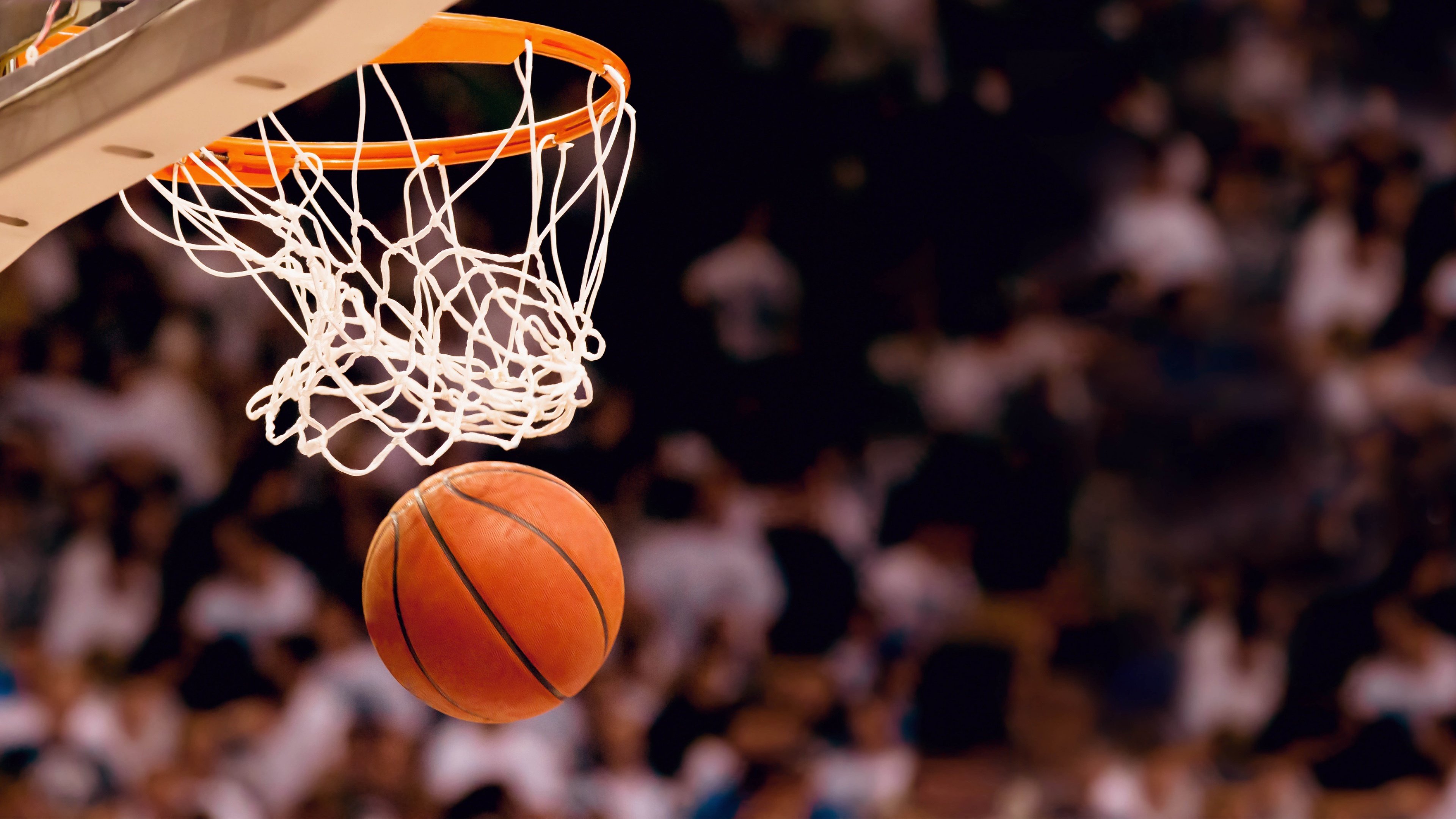 国际足坛变天实录,黑马掀翻豪强,少年改写权力版图